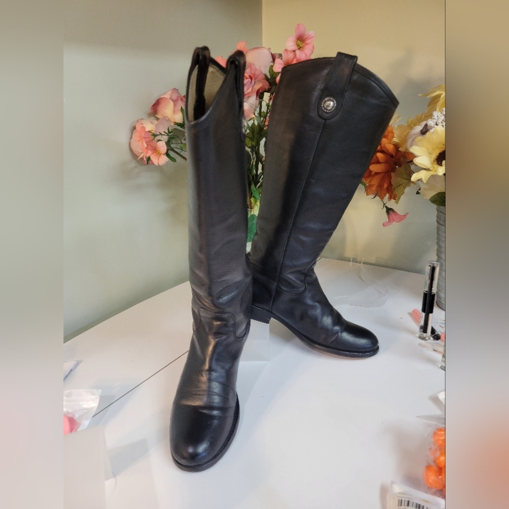 Frye Melissa leather riding boots. Gorgeous 7 - Picture 5 of 10